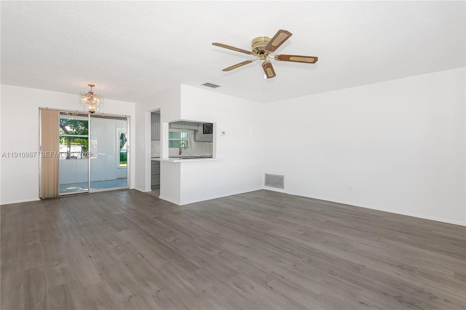 340 Leisure Blvd, Pompano Beach, FL 33064 photo 4