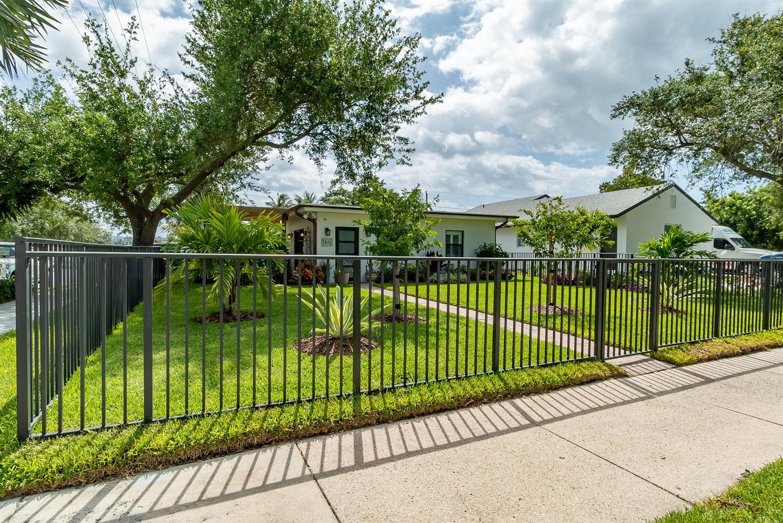 301 S Swinton Avenue, Delray Beach, FL 33444 photo 2