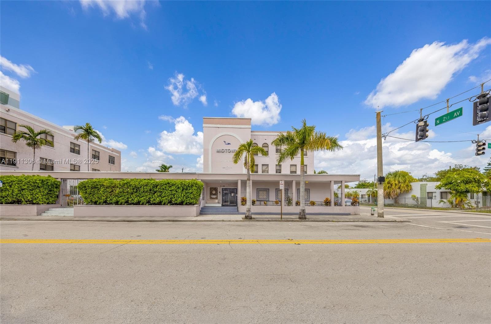 2001 Polk St, Hollywood, FL 33020