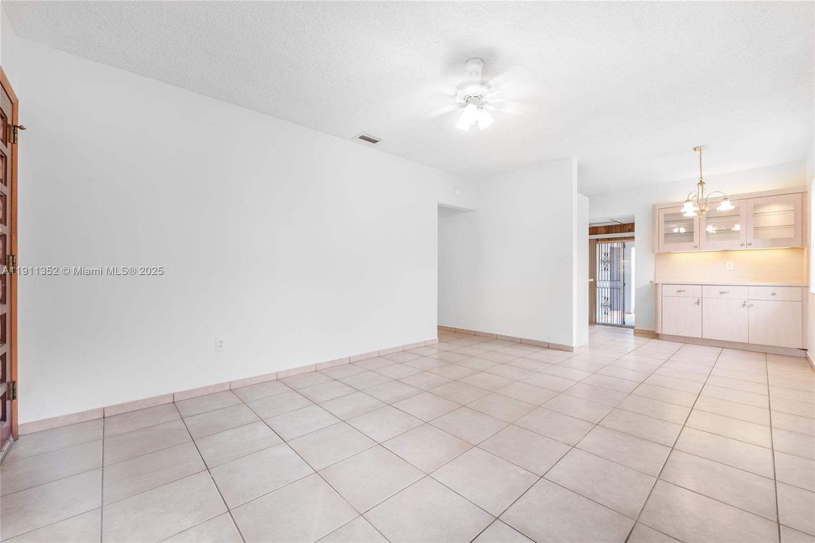 682 W 37th St, Hialeah, FL 33012 photo 4