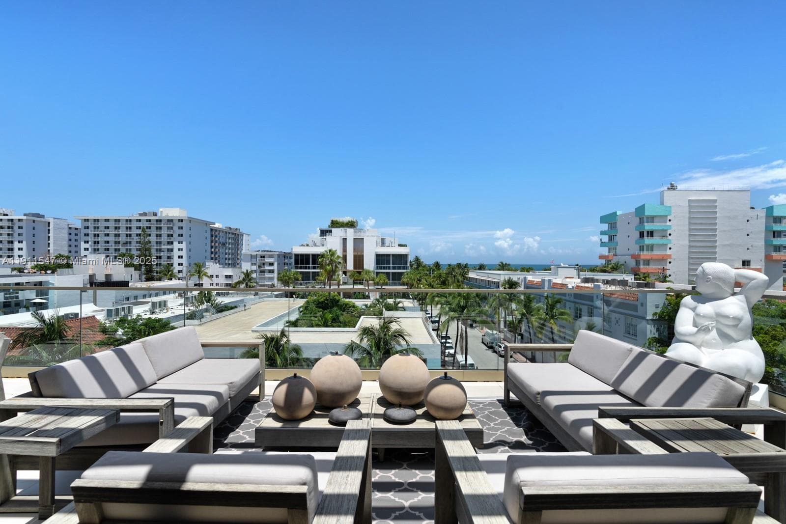 300 Collins Ave # PH3, Miami Beach, FL 33139 photo 4