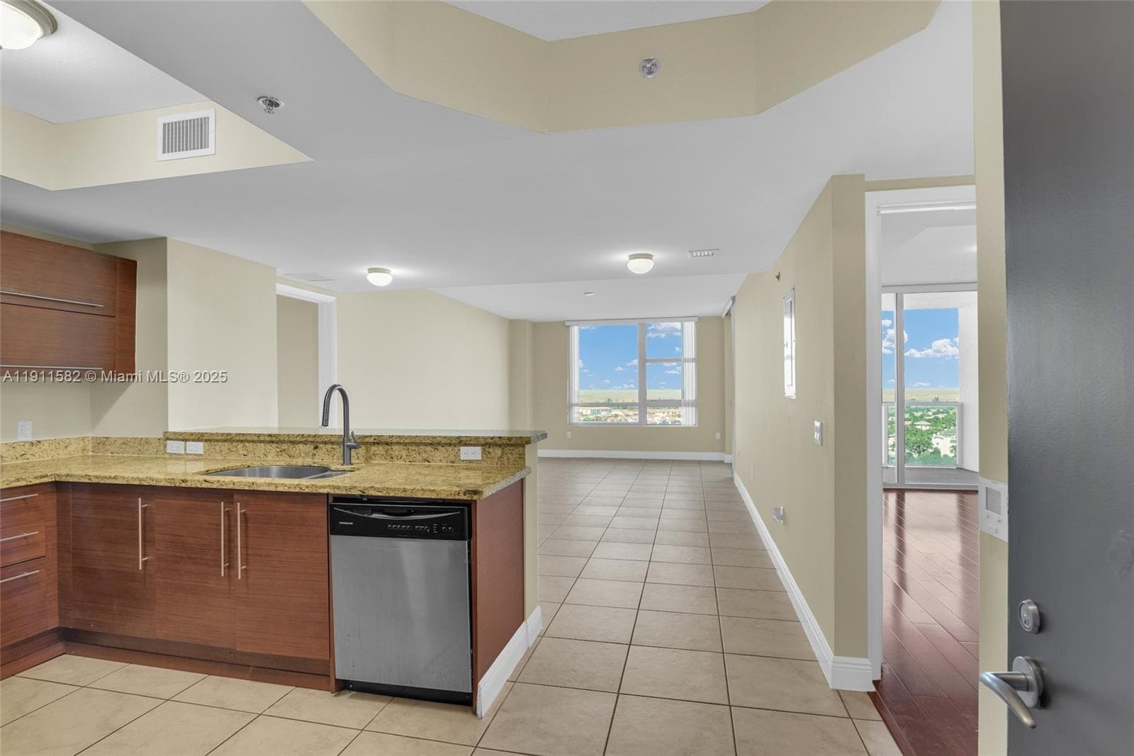 2681 N Flamingo Rd # 1903S, Sunrise, FL 33323 photo 5