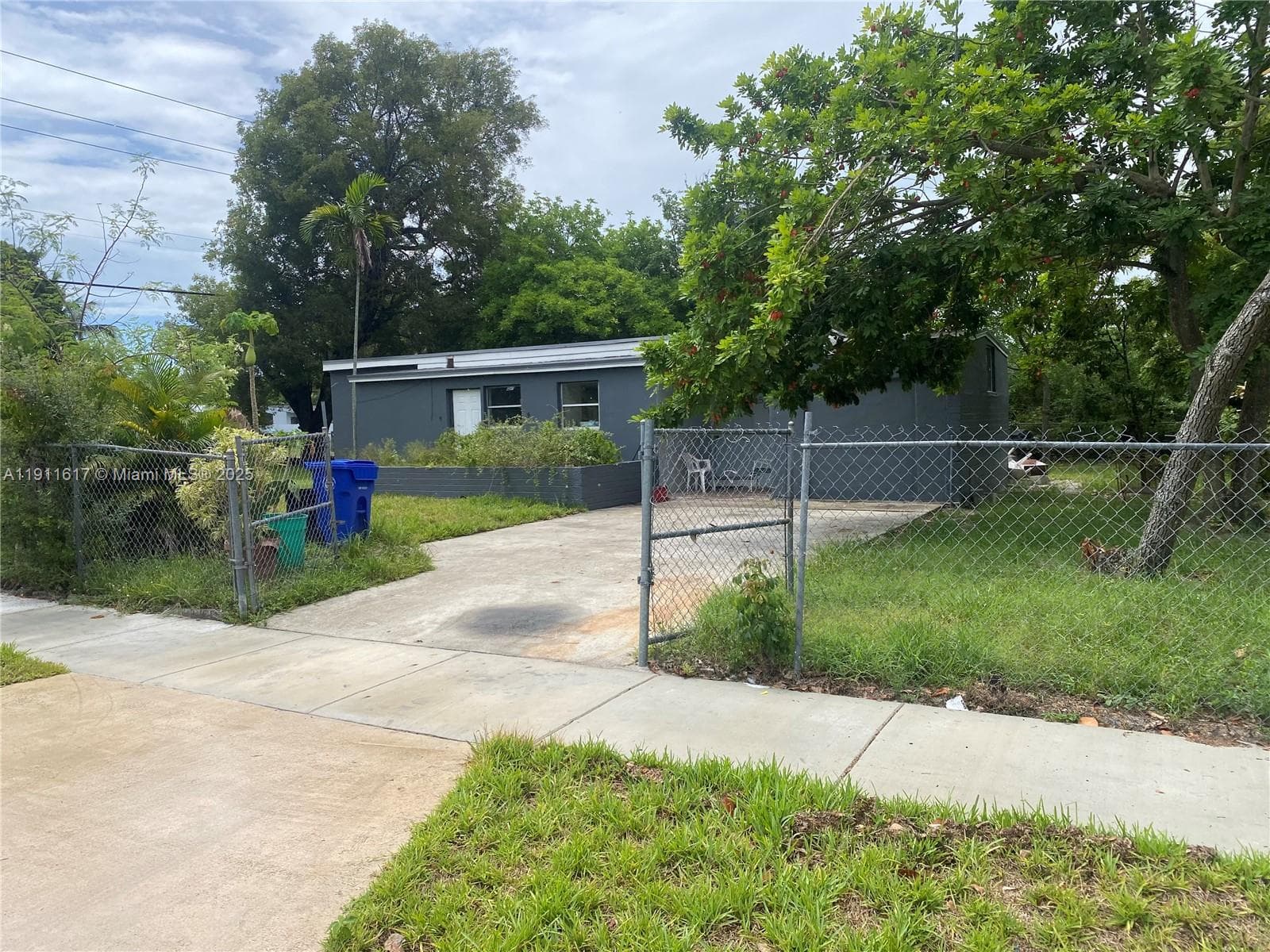 1500 NW 11th Ct, Fort Lauderdale, FL 33311 photo 4