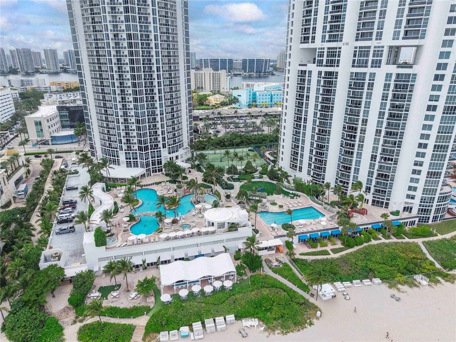 18001 Collins Avenue # 2806, North Miami Beach, FL 33160 photo 5