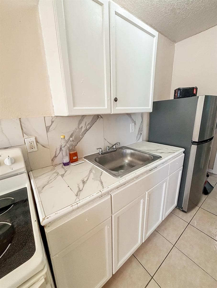 433 N 9th N Street, Fort Pierce, FL 34950 photo 2