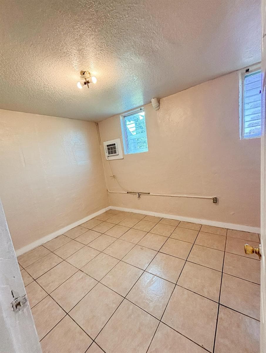 433 N 9th N Street, Fort Pierce, FL 34950 photo 4