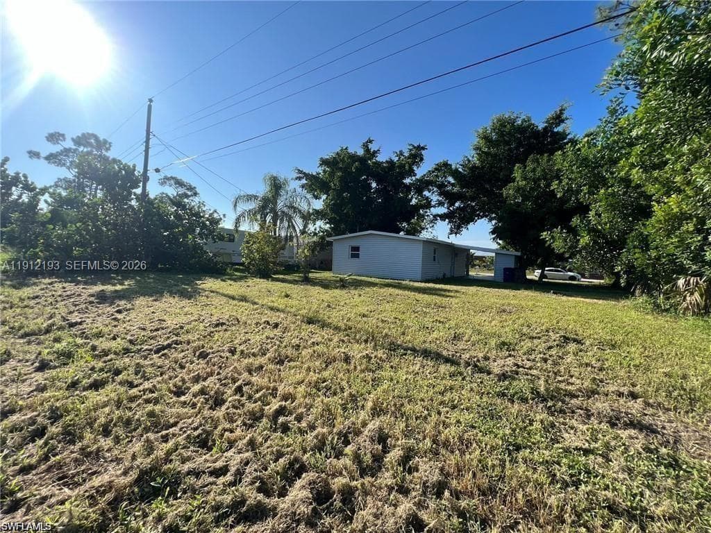 1109 N Grifford Ave, Lehigh Acres, FL 33936 photo 2