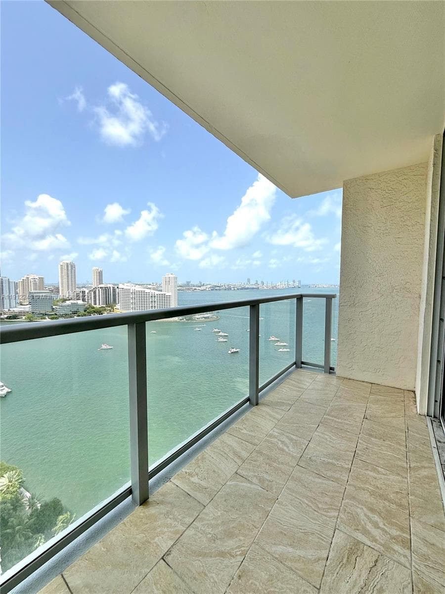 1155 BRICKELL BAY DR # 2708, Miami, FL 33131