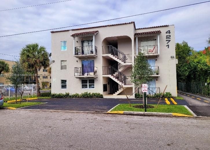 4271 NW South Tamiami Canal Dr, Miami, FL 33126