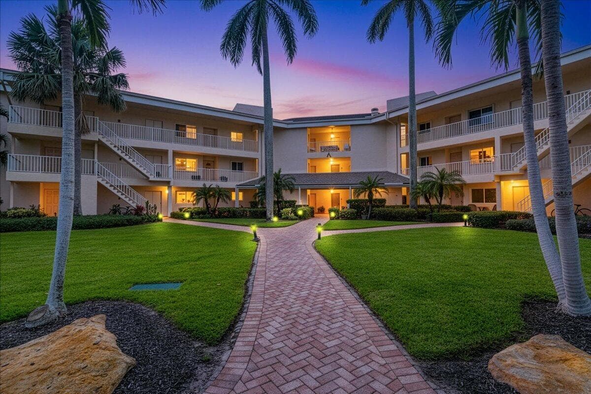 2370 NE Ocean Boulevard # A201, Stuart, FL 34996 photo 2