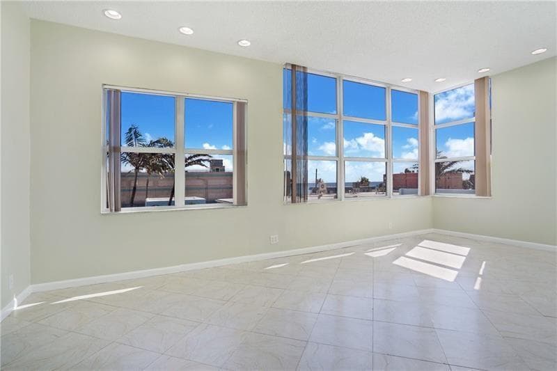 326 Harrison Street # 302a, Hollywood, FL 33019 photo 3