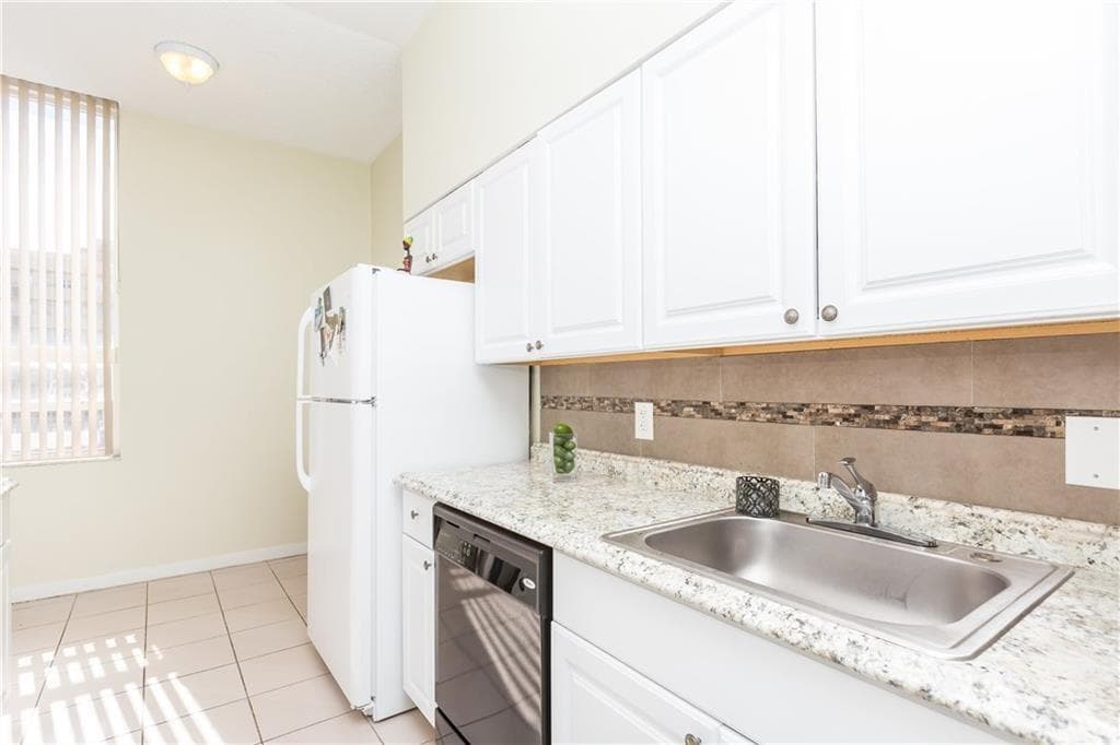 326 Harrison Street # 302a, Hollywood, FL 33019 photo 5