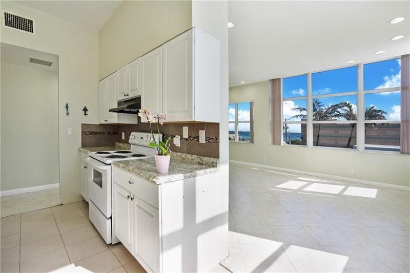 326 Harrison Street # 302a, Hollywood, FL 33019 photo 4