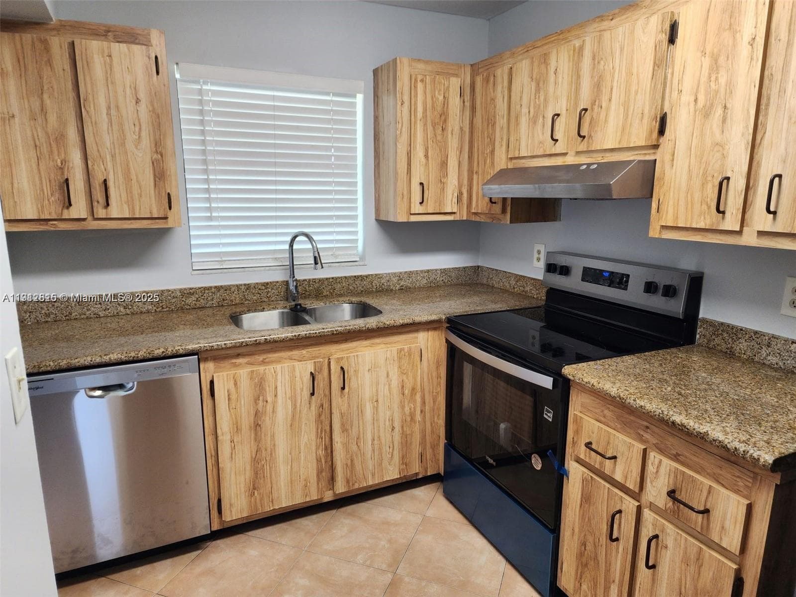 6061 Shakerwood Cir # 208, Tamarac, FL 33319
