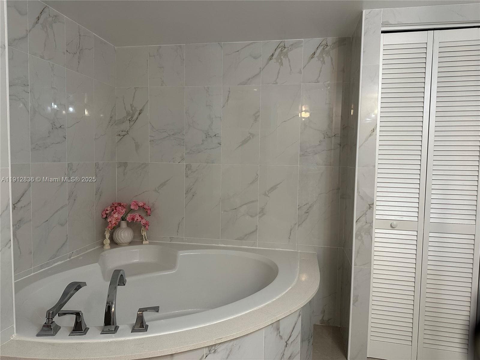 1865 S Ocean Dr # 6H, Hallandale Beach, FL 33009 photo 4