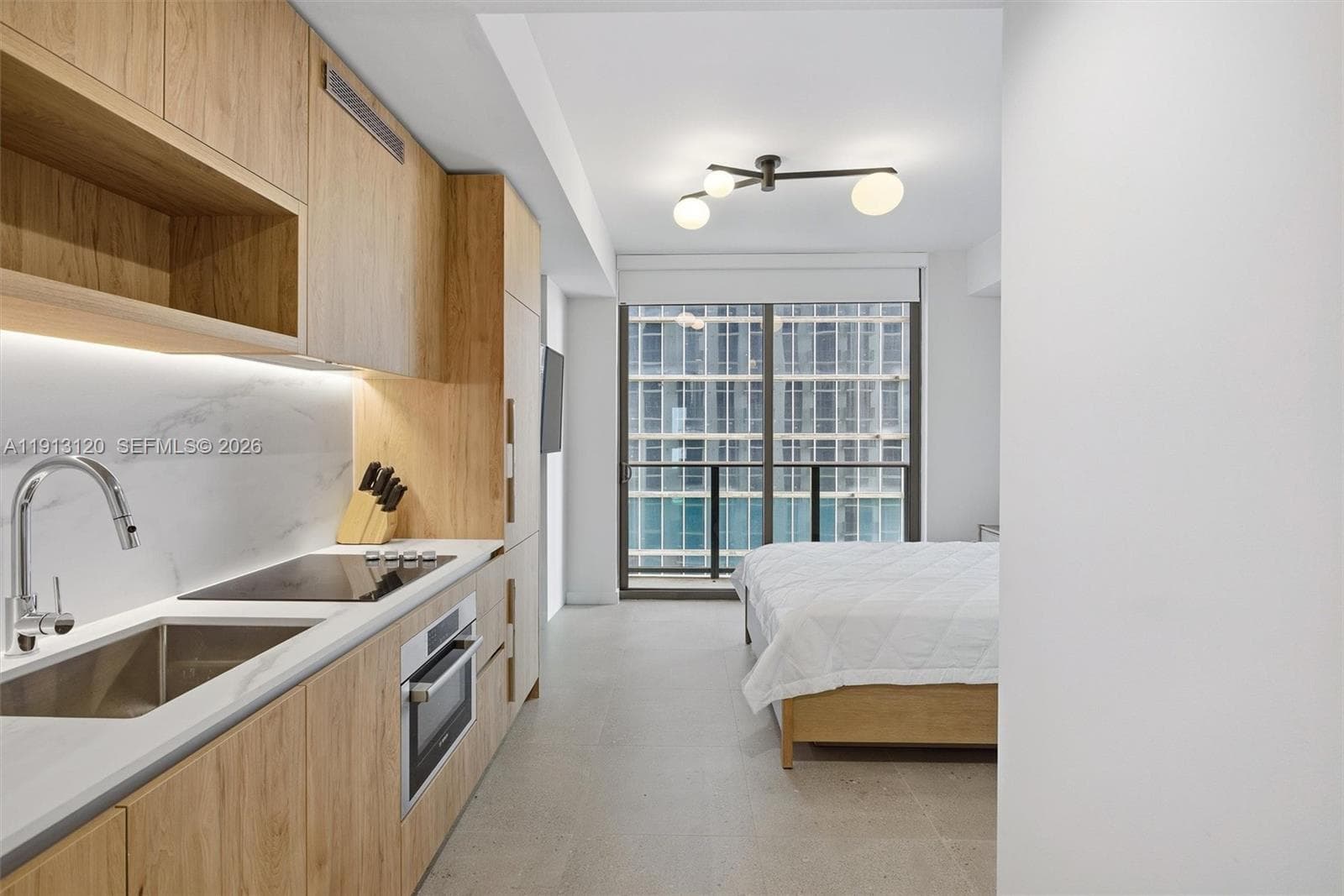 11 NE 6th St # 1906, Miami, FL 33132