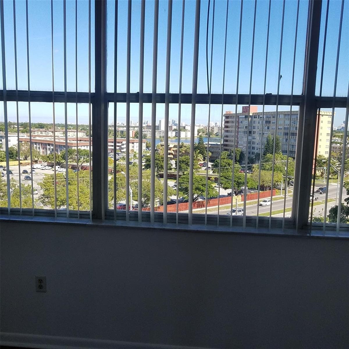 1300 NE Miami Gardens Drive # 810e, Miami, FL 33179 photo 4