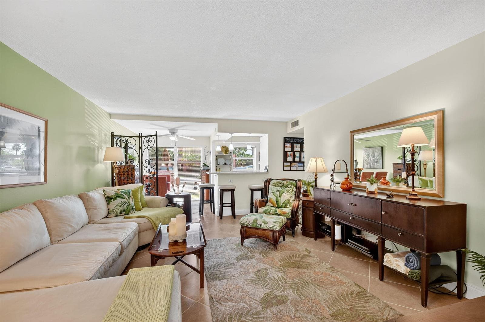 7 Golfs Edge # D, West Palm Beach, FL 33417 photo 2