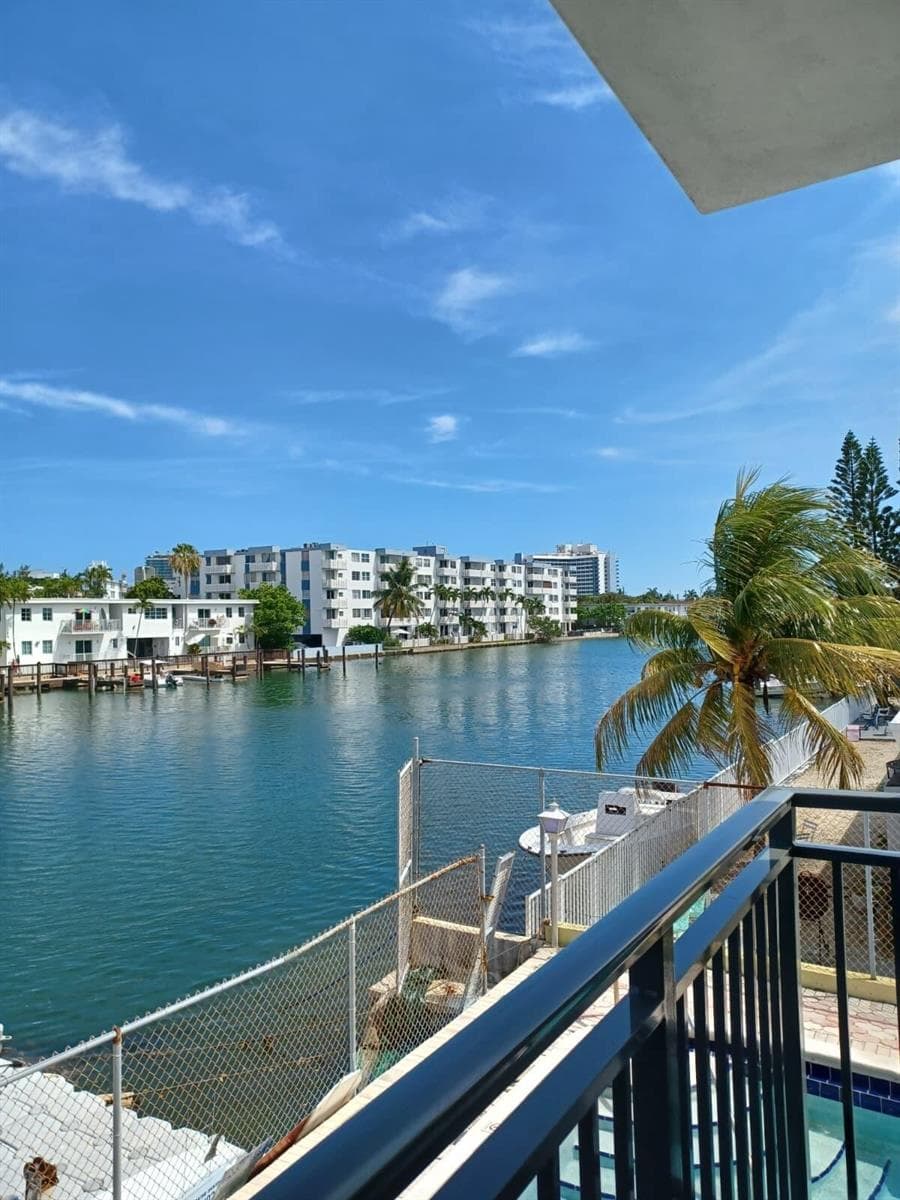 8001 N Crespi Boulevard # 2c, Miami Beach, FL 33141 photo 3