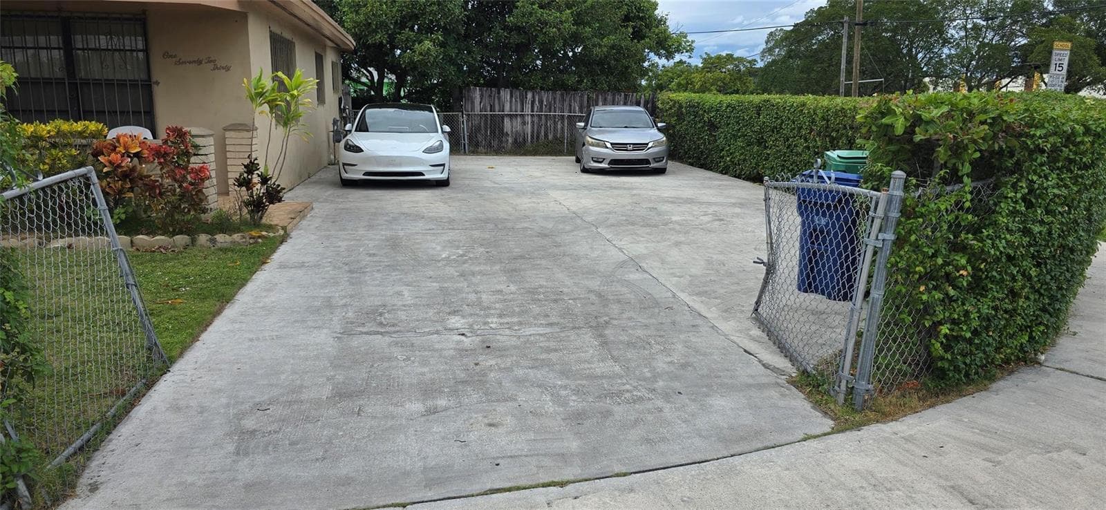 17230 NW 10th Court, Miami, FL 33169 photo 2
