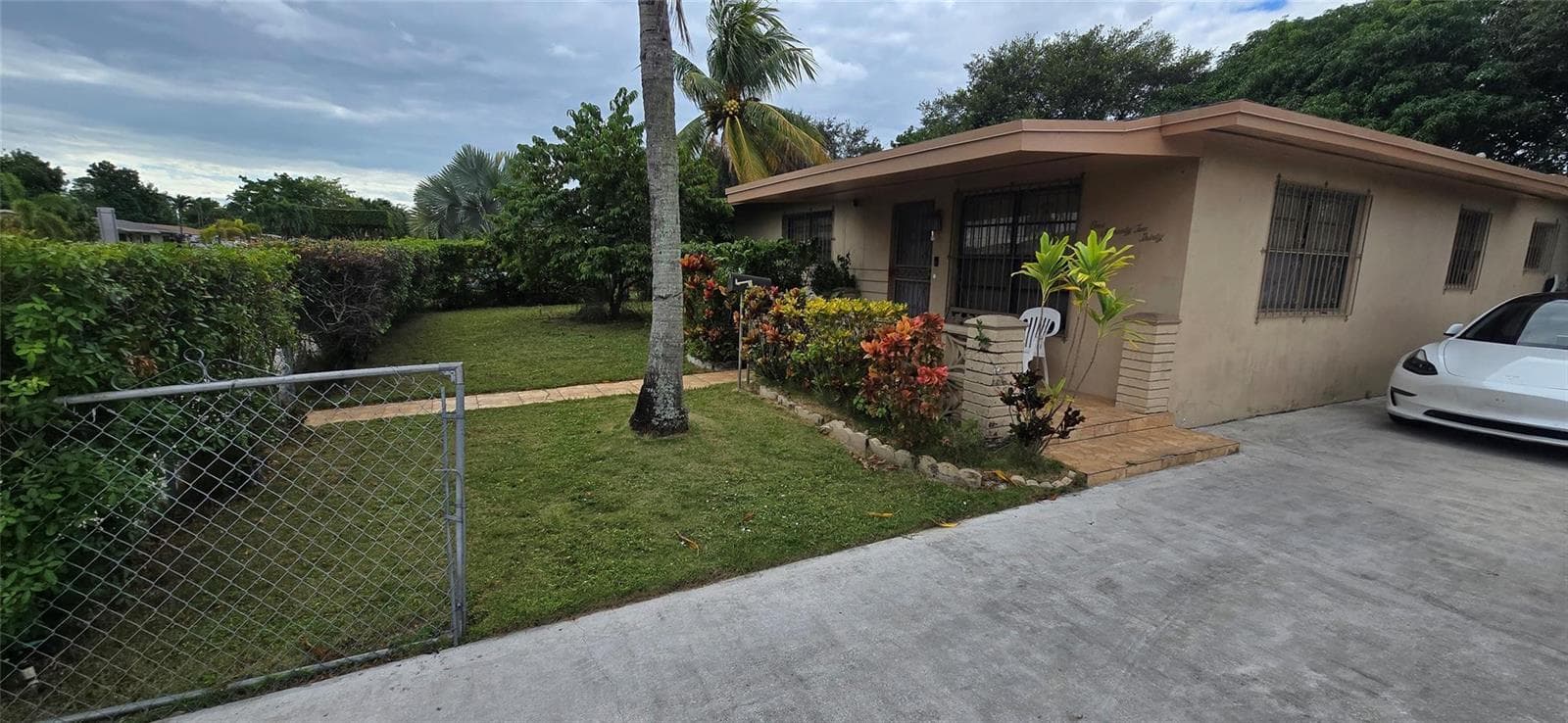17230 NW 10th Court, Miami, FL 33169 photo 4