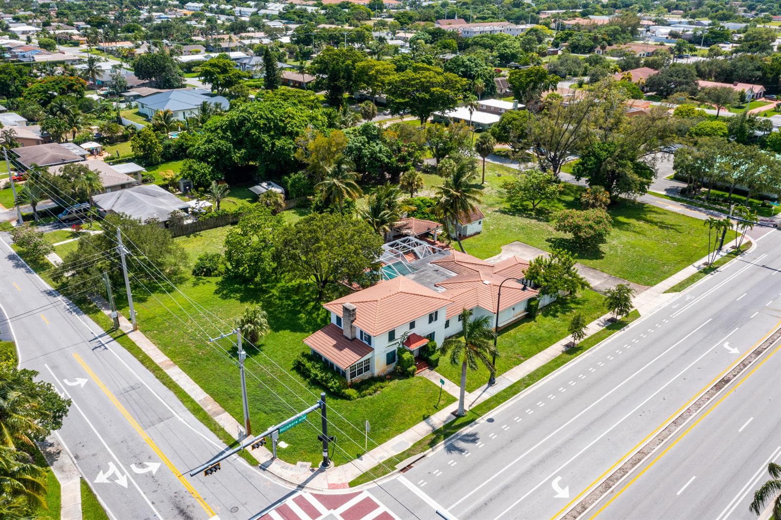 556 E Hillsboro Boulevard, Deerfield Beach, FL 33441 photo 2