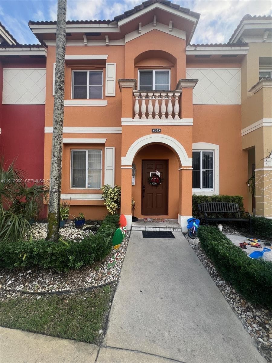 8948 SW 19th St # 909, Miramar, FL 33025 photo 2