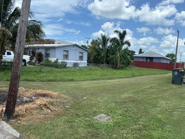 525 SW 9th Street, Belle Glade, FL 33430 photo 4