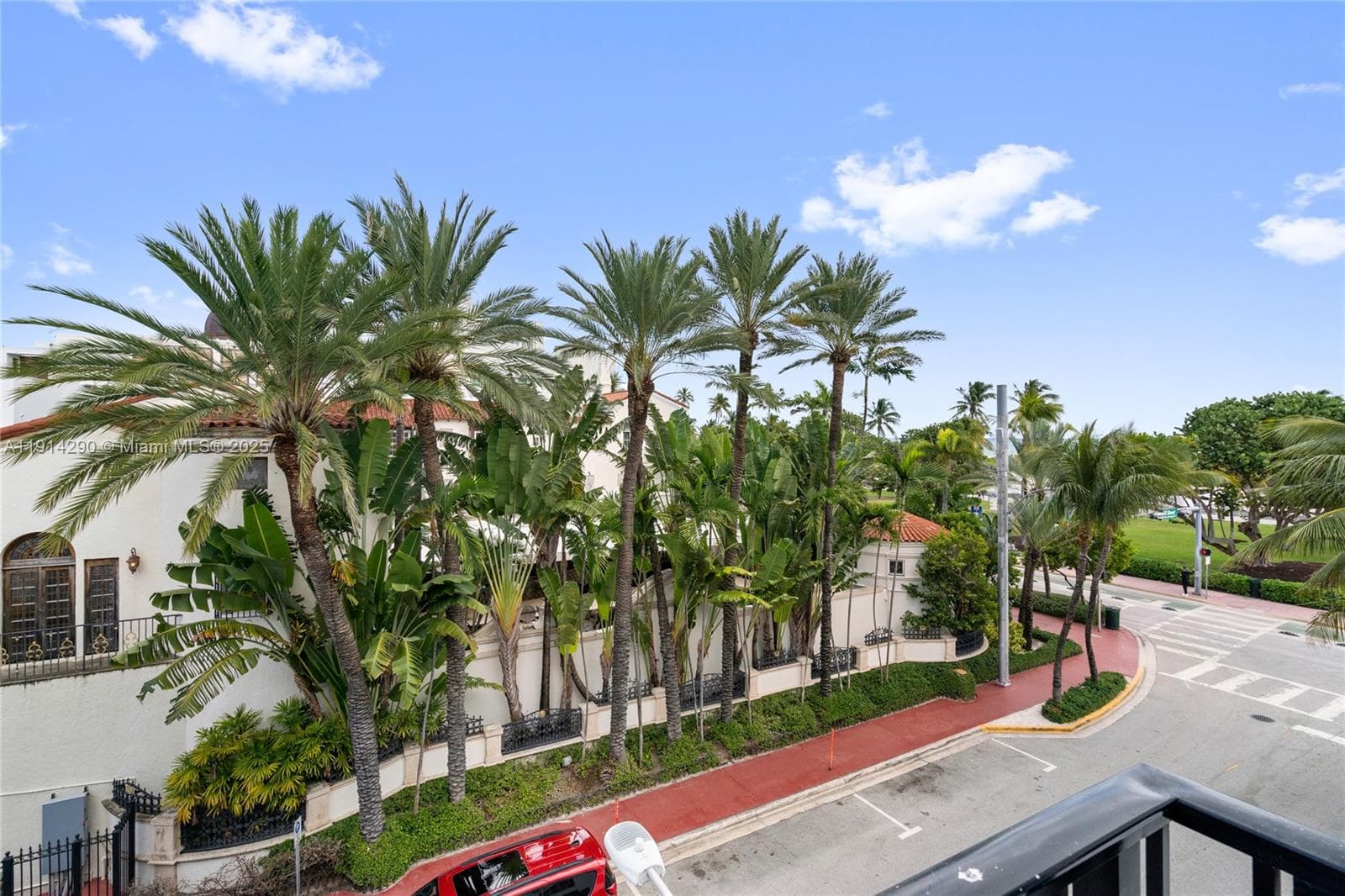 1060 Ocean Dr # D307, Miami Beach, FL 33139 photo 4