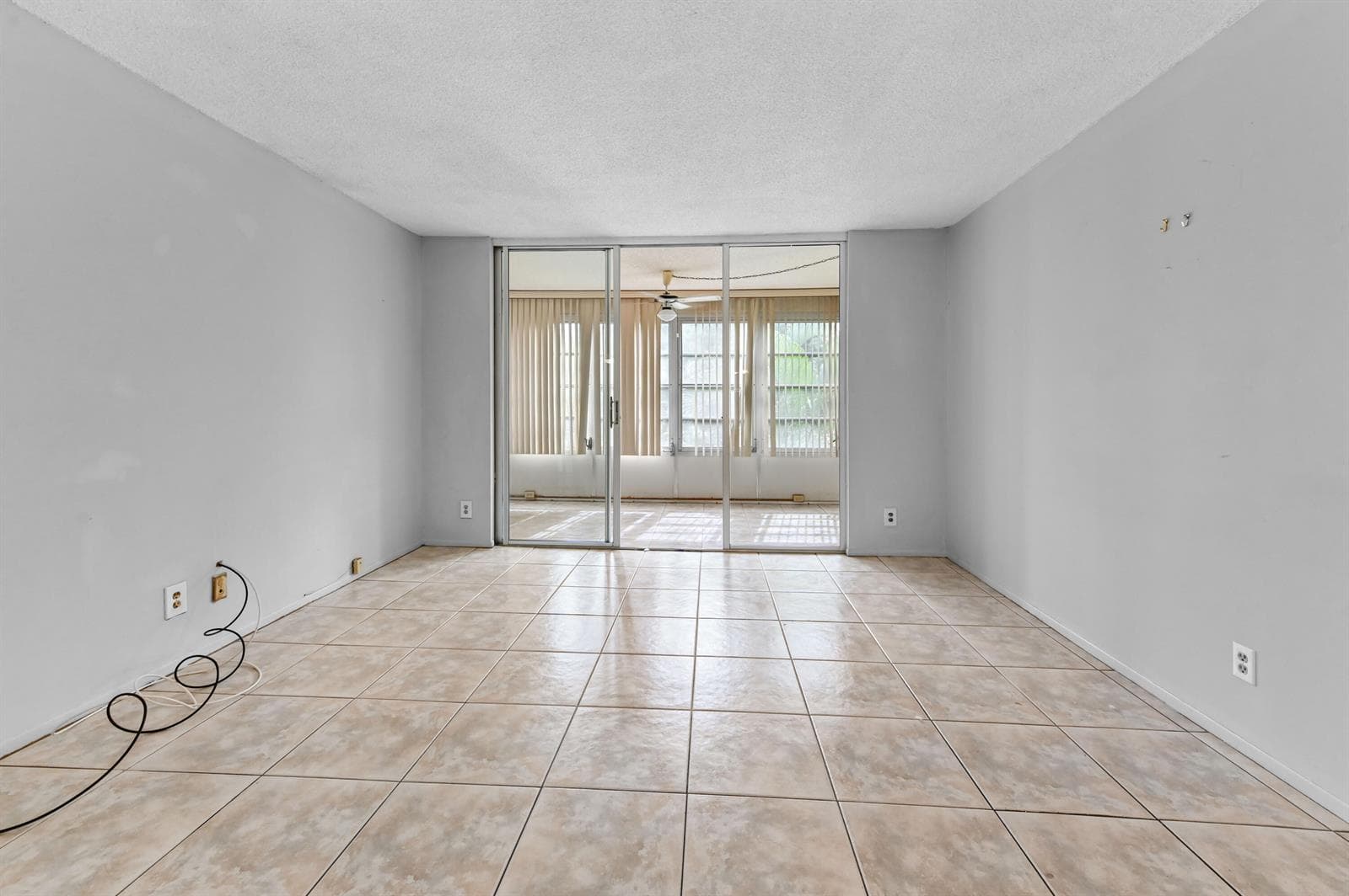 2650 NW 49th Avenue # 422, Lauderdale Lakes, FL 33313 photo 4