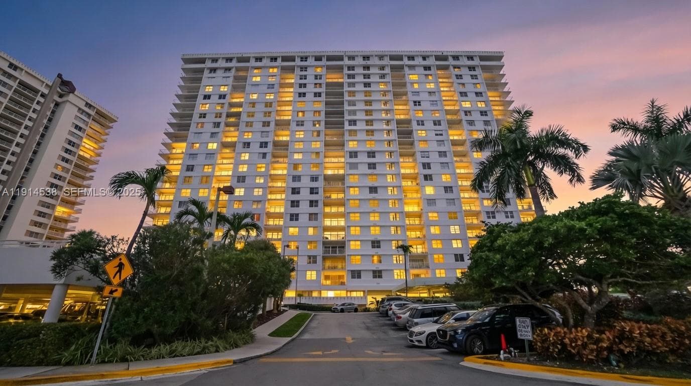 500 Bayview Dr # 125, Sunny Isles Beach, FL 33160 photo 3