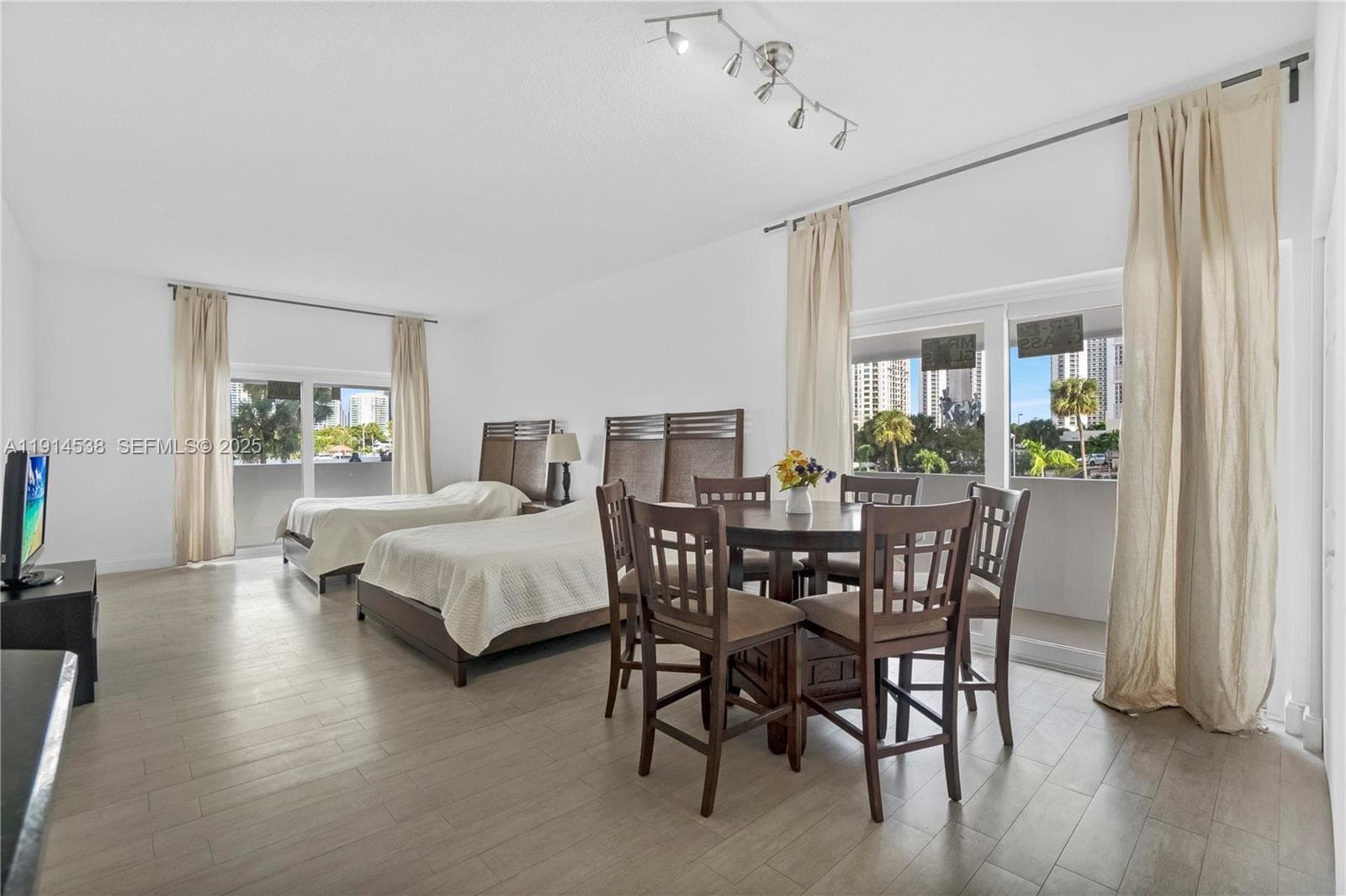 500 Bayview Dr # 125, Sunny Isles Beach, FL 33160 photo 5