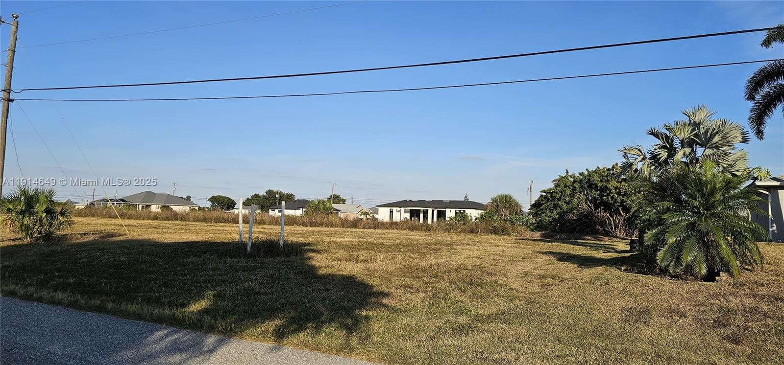 1427 NE 20 th, Cape Coral, FL 33909 photo 3