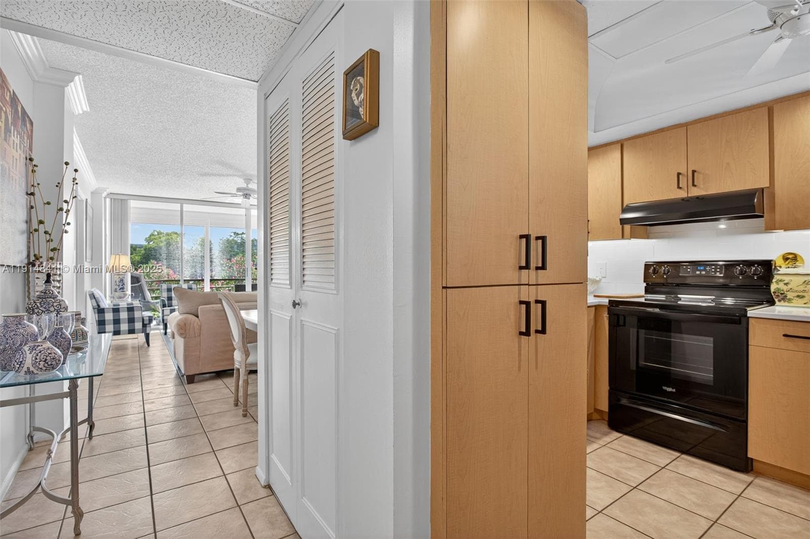 115 Royal Park Dr # 2C, Oakland Park, FL 33309 photo 4
