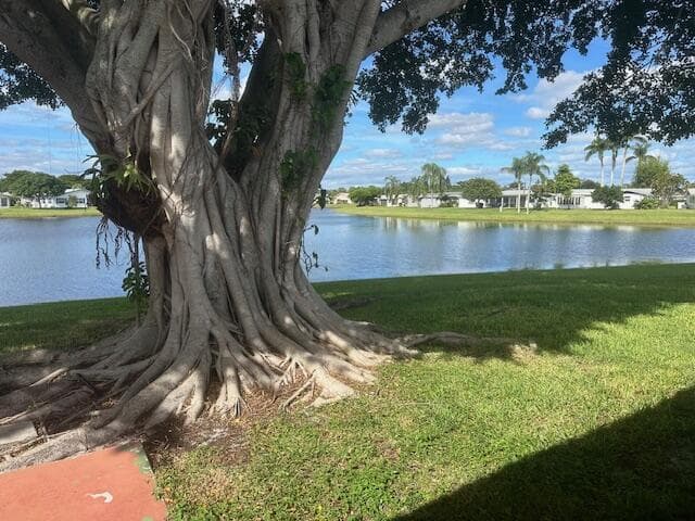 5195 Nicholas Drive, West Palm Beach, FL 33417 photo 2