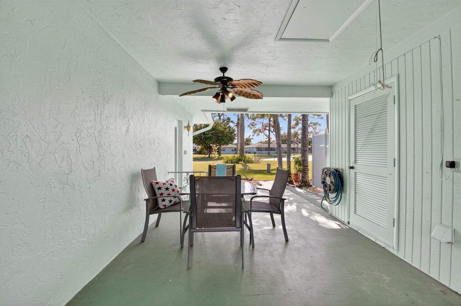 634 Hummingbird Lane, Delray Beach, FL 33445 photo 4