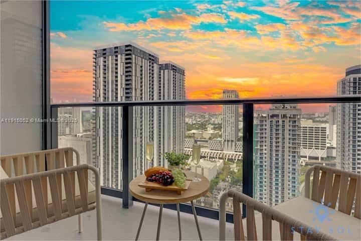 159 NE 6th St # 3004, Miami, FL 33132 photo 2