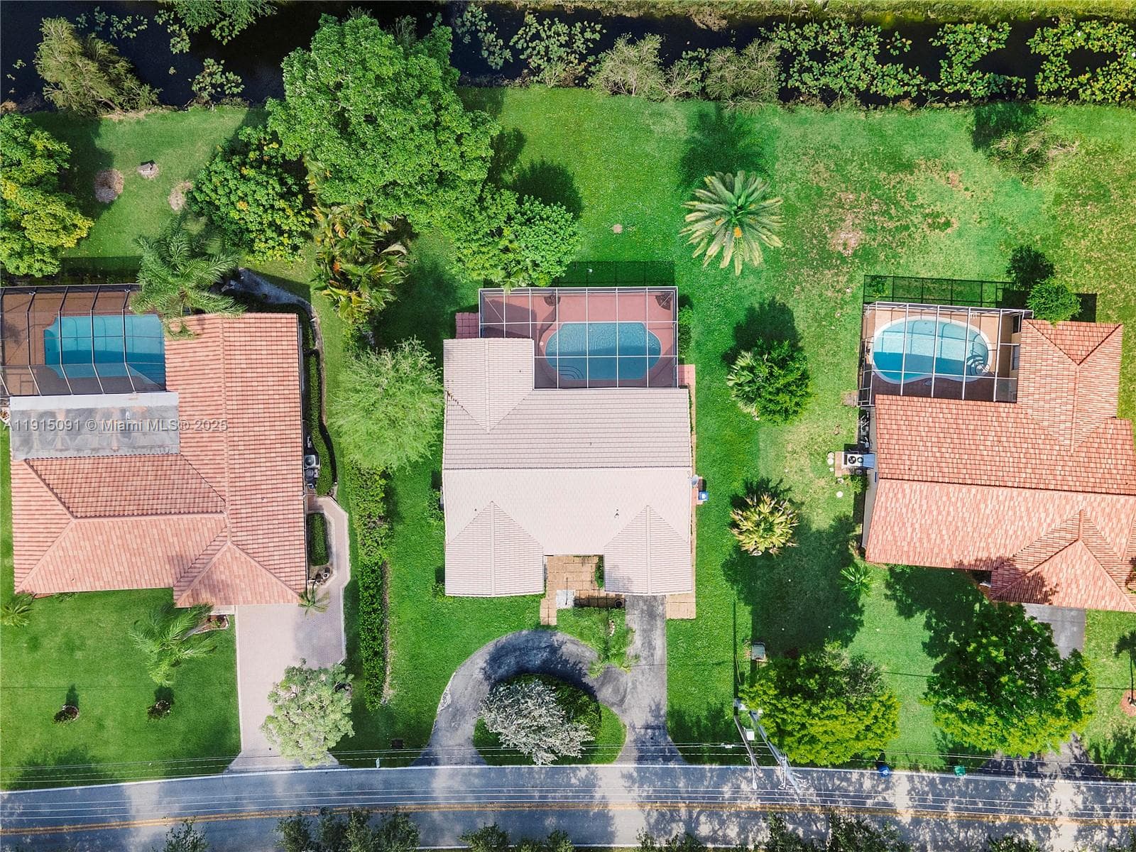 3880 Coral Hills Dr, Coral Springs, FL 33065 photo 2
