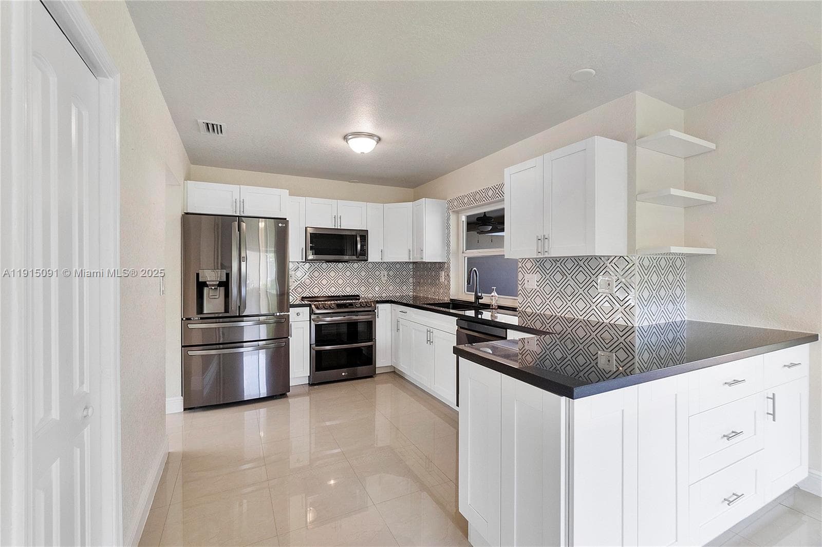 3880 Coral Hills Dr, Coral Springs, FL 33065 photo 3