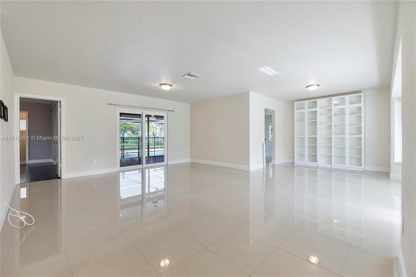 3880 Coral Hills Dr, Coral Springs, FL 33065 photo 4