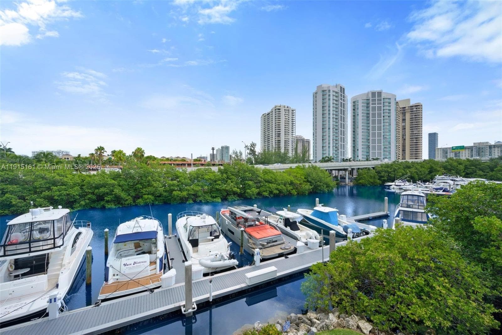 3575 Mystic Pointe Dr, Slip 1, Aventura, FL 33180 photo 4