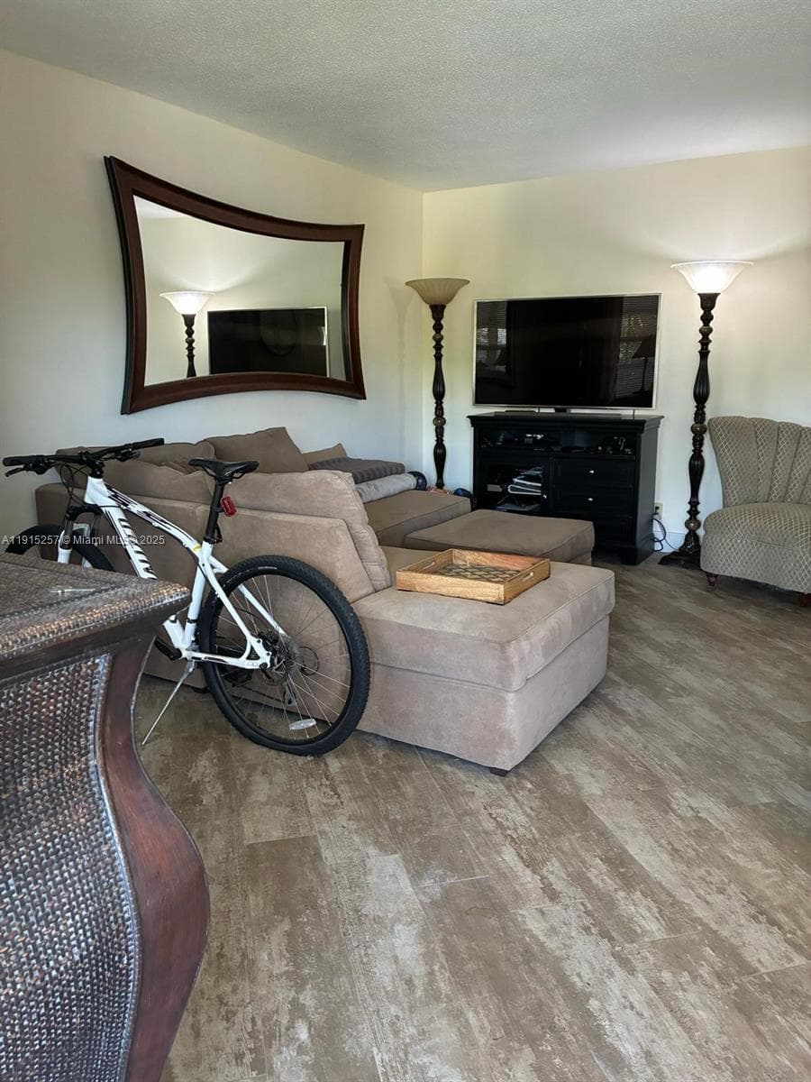 2050 NE 39th St # 311 NORTH, Lighthouse Point, FL 33064 photo 2
