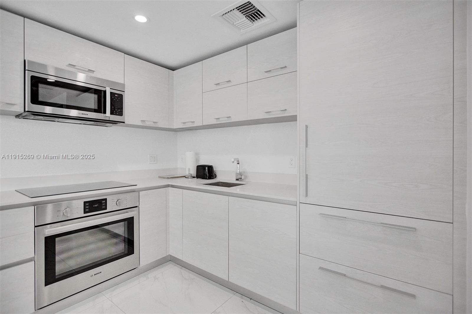 1300 S Miami Ave # 1407, Miami, FL 33130 photo 5