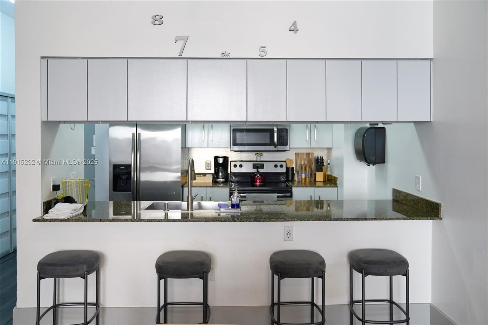 1200 Brickell Bay Dr # 1406, Miami, FL 33131 photo 5