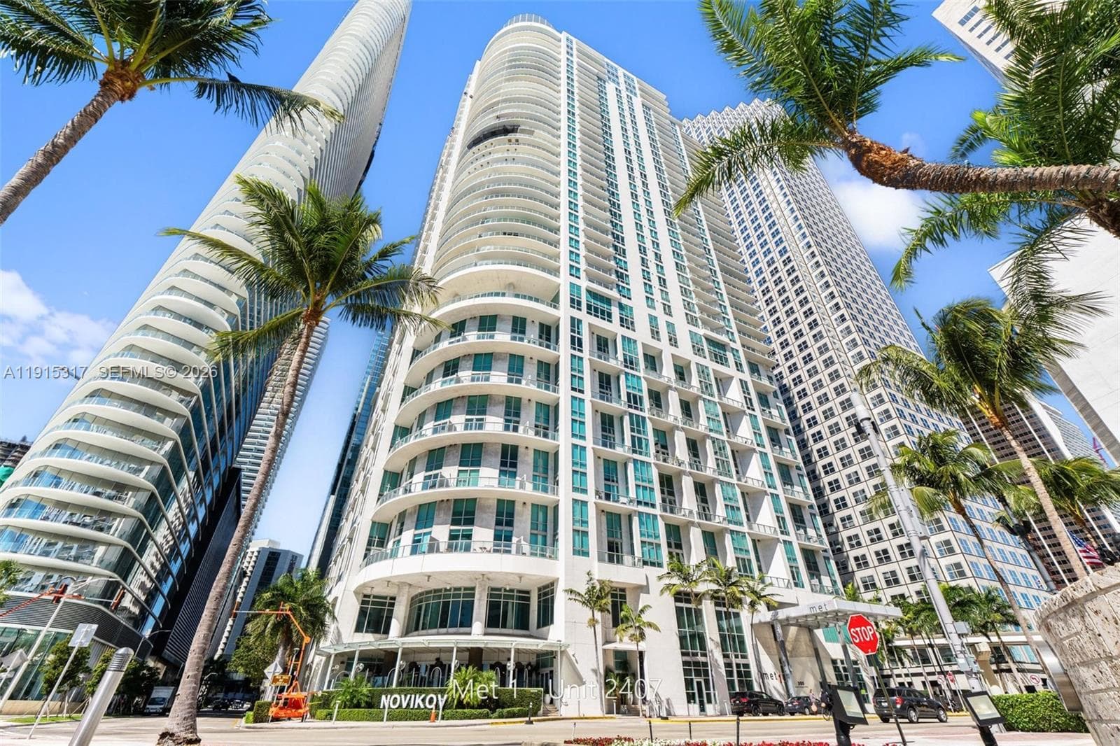 300 S Biscayne Blvd # T-2407, Miami, FL 33131 photo 2