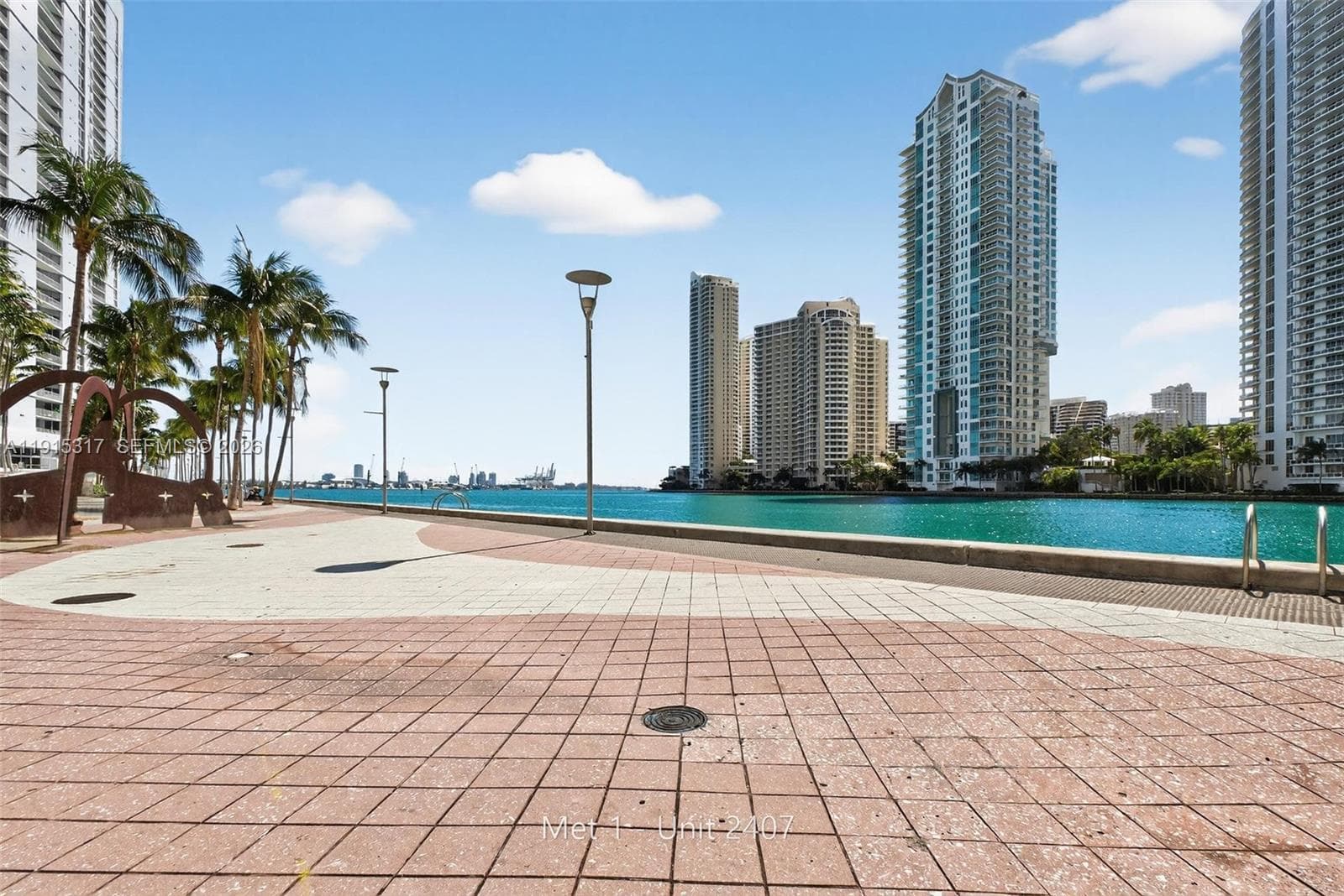 300 S Biscayne Blvd # T-2407, Miami, FL 33131 photo 3
