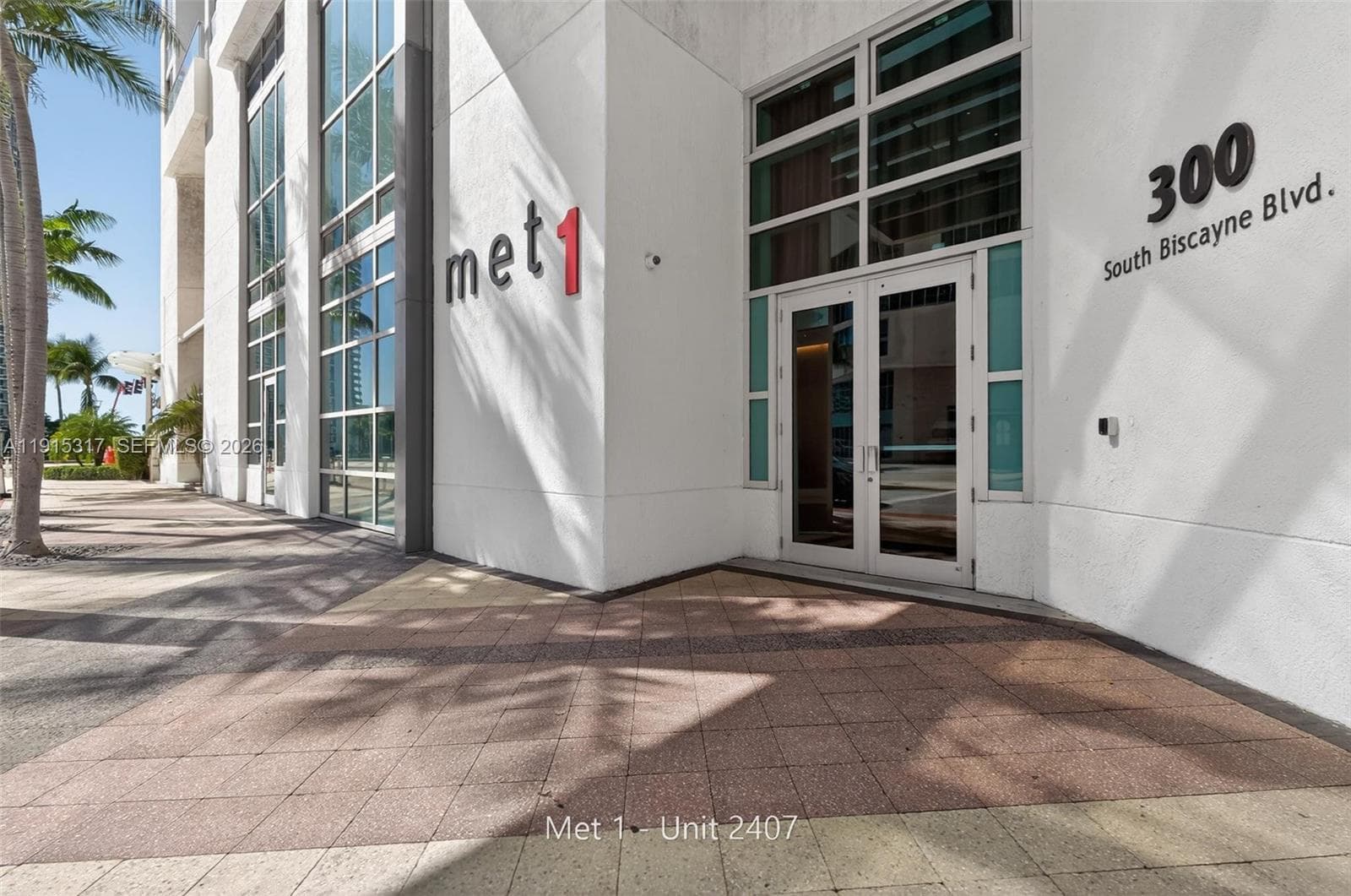 300 S Biscayne Blvd # T-2407, Miami, FL 33131 photo 4