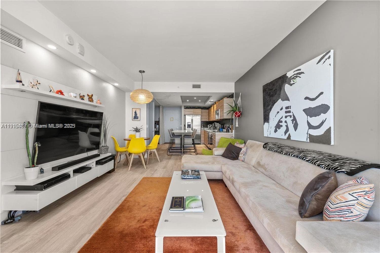 121 NE 34th St # 1705, Miami, FL 33137 photo 3