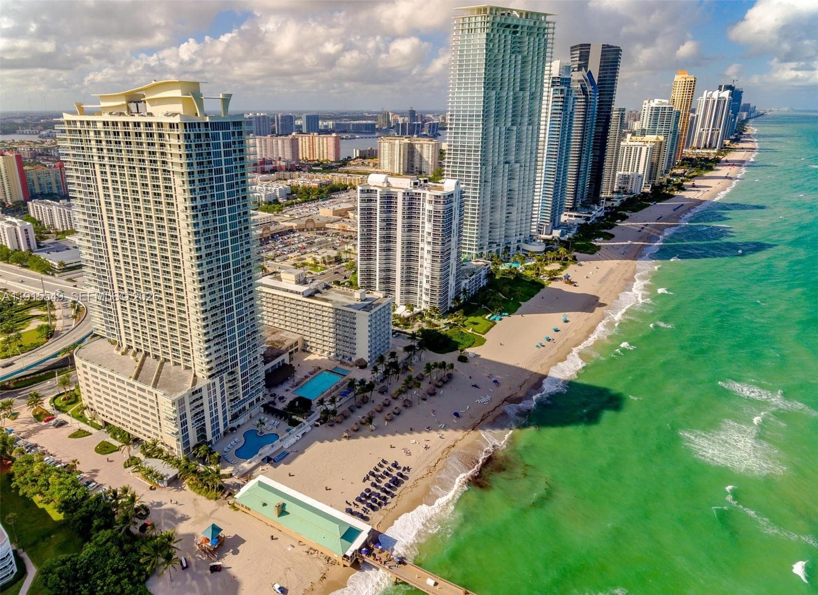 16699 Collins Ave # 1105, Sunny Isles Beach, FL 33160