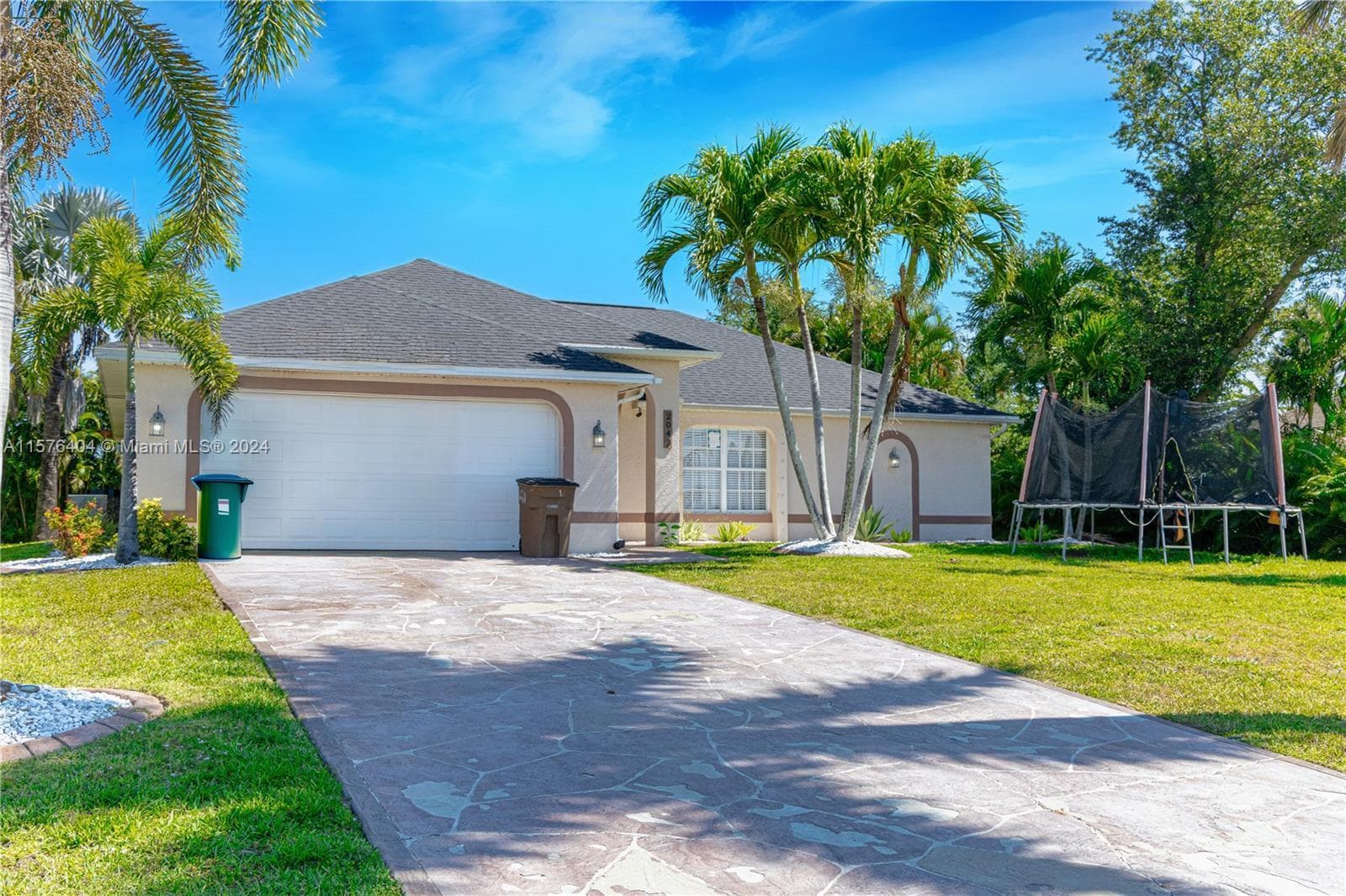 2043 NW 6th Terrace, Cape Coral, FL 33993
